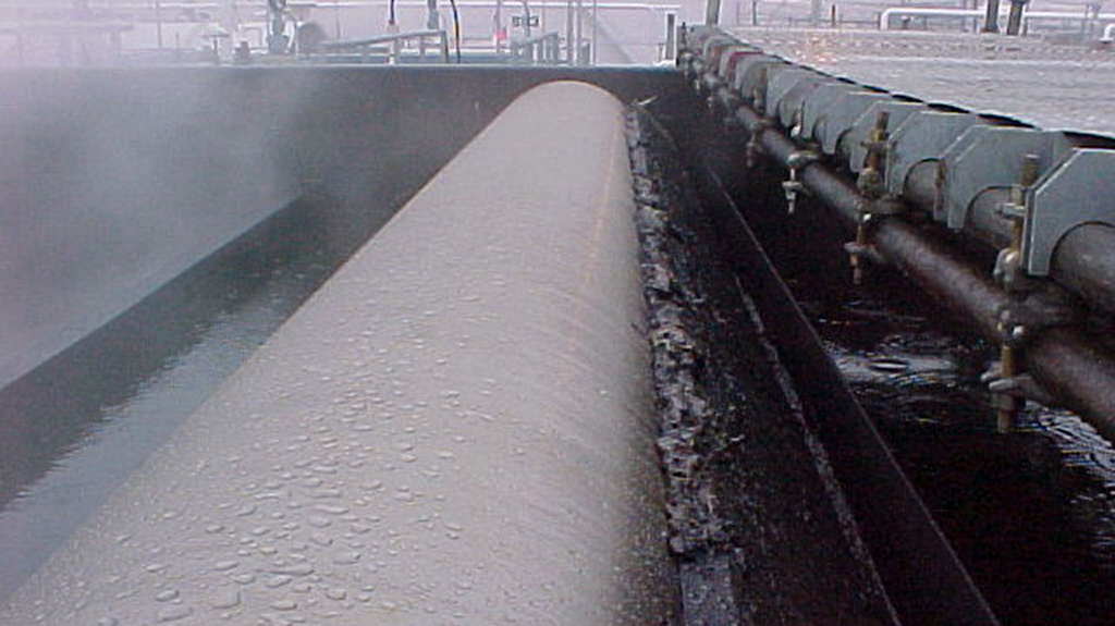 Oil water separator for refineries