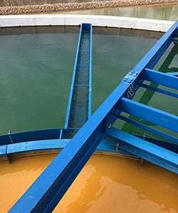 Mine drainage in the feedwell