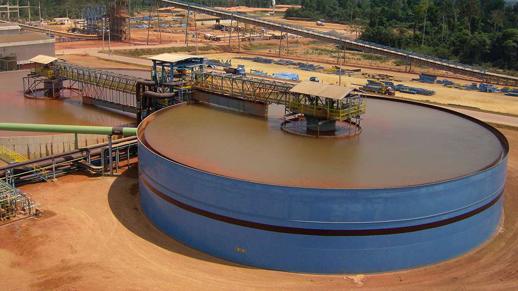 High-density paste thickener
