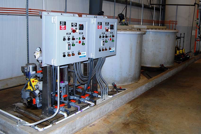 Hyrdous Manganese Oxide and Potassium Permanganate Chemical Tanks