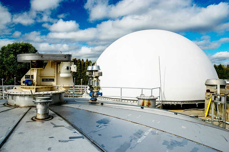 dual membrane gas holder and stainless steel cover at Cortland WWTP