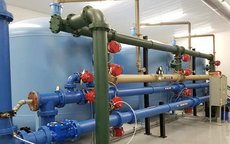 Vertical pressure filters with MULTIWASH filtration system