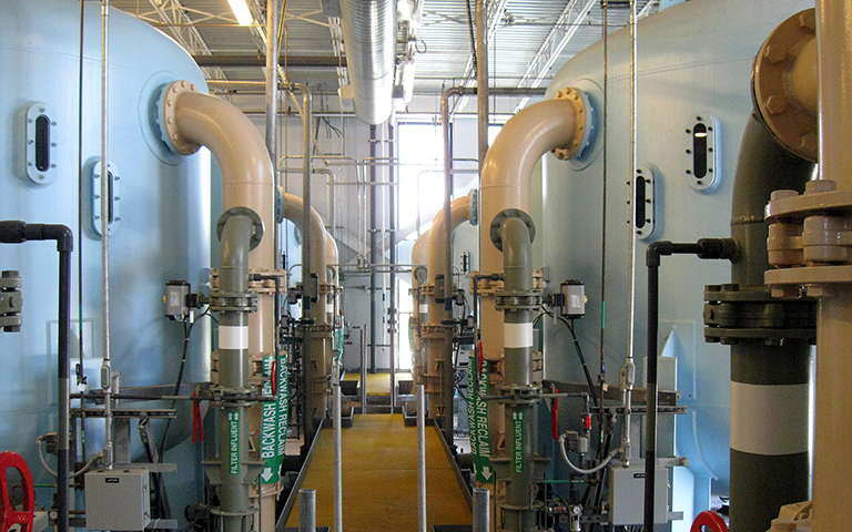 Vertical pressure filter installation at Fallon, Nevada