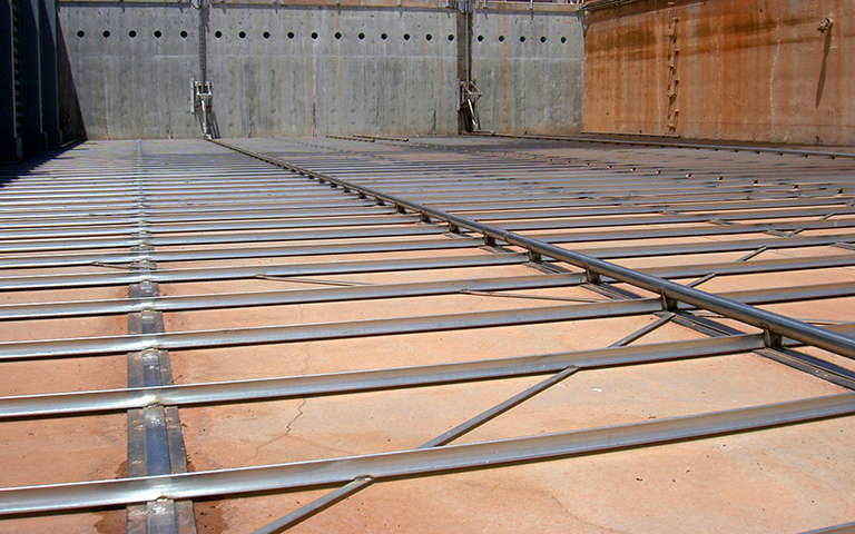 ZICKERT Shark installation in empty concrete basin